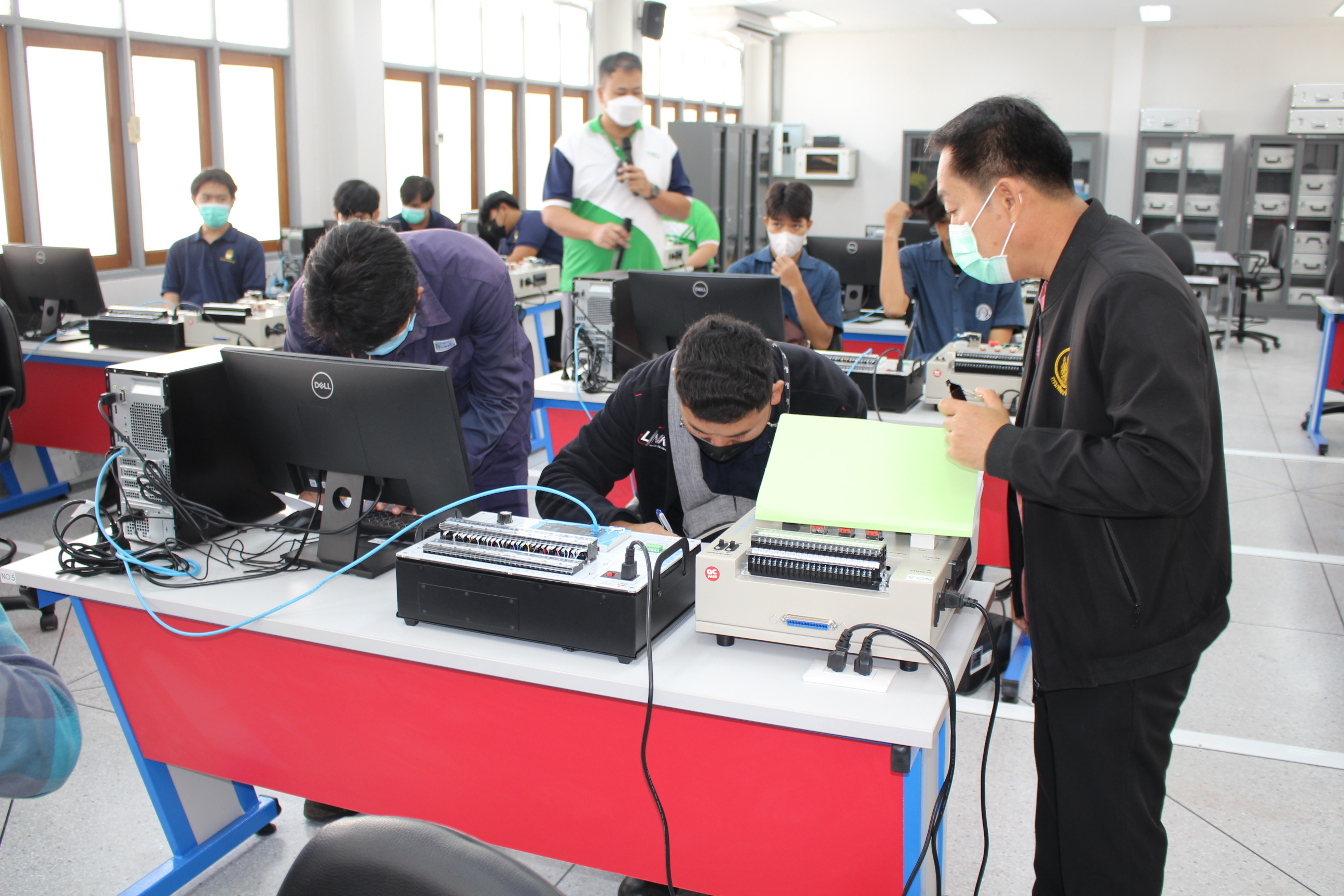 อบรมการประยุกต์ใช้ PLC ในงานอุตสาหกรรม