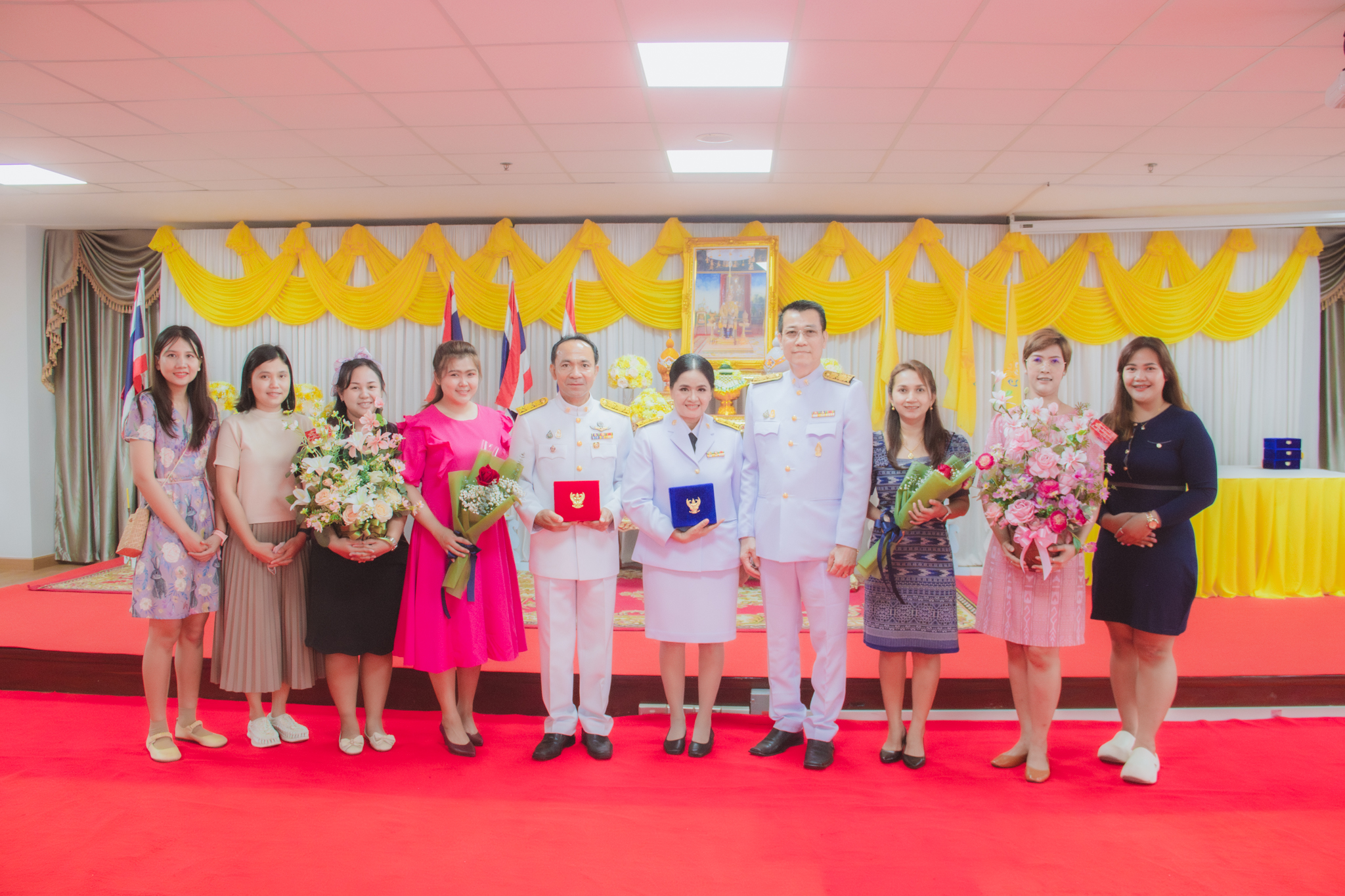 ร่วมแสดงความยินดีเนื่องในโอกาสได้รับพระราชทานเครื่องราชอิสริยาภรณ์ (ชั้นสายสะพาย)