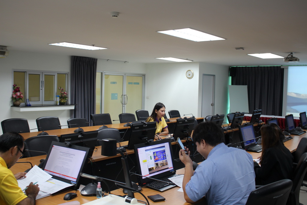 ประชุมคัดเลือกผู้ทรงวุฒิเพื่อการประเมินคุณภาพวารสารวิชาการที่อยู่ในฐานข้อมูล TCI รอบปี 2567