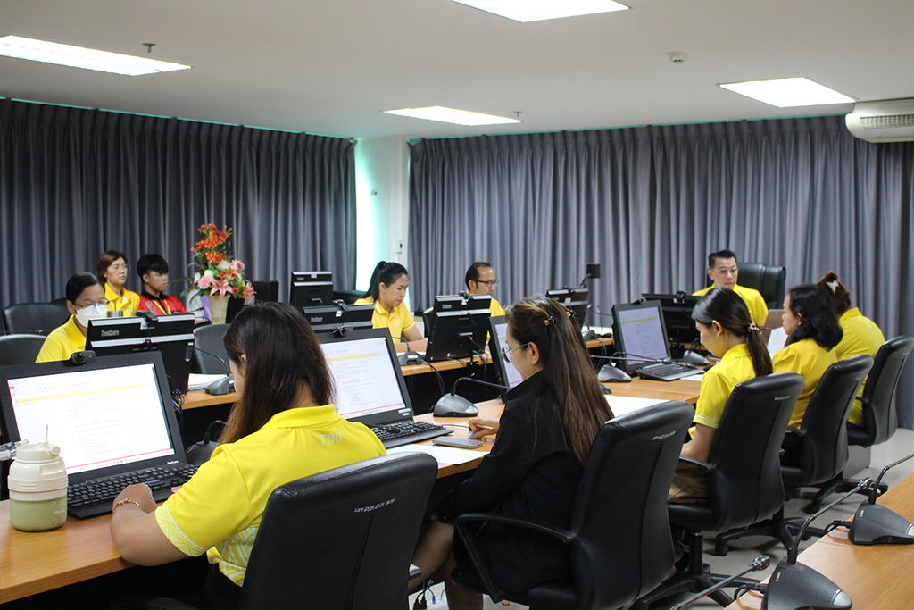 ประชุมการประเมินผลการทดลองปฏิบัติงานของพนักงานในสถาบันอุดมศึกษา สายสนับสนุน
