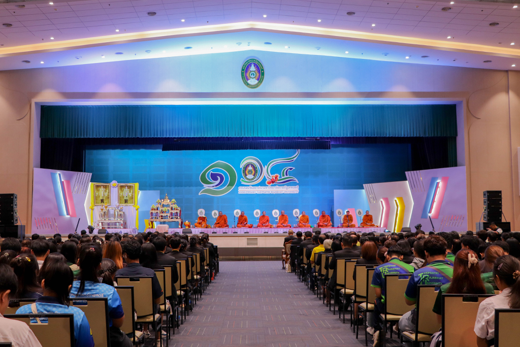 ร่วมงานมหกรรมเทพสตรี 104 ปี