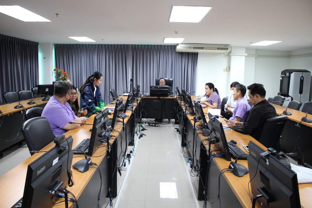 ประชุมหลักเกณฑ์การเข้าปฏิบัติงานในสถานประกอบการของนักศึกษา รายวิชาปฏิบัติการพื้นฐาน หลักสูตรอุตสาหกรรมศาสตรบัณฑิต