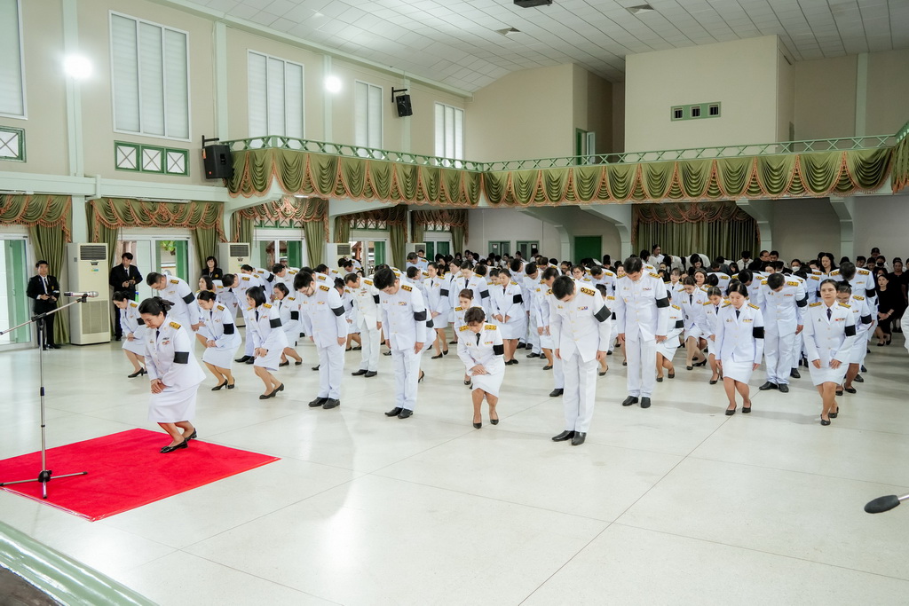 ร่วมพิธีน้อมถวายความอาลัย สมเด็จพระนางเจ้าสิริกิติ์ พระบรมราชินีนาถ พระบรมราชชนนีพันปีหลวง