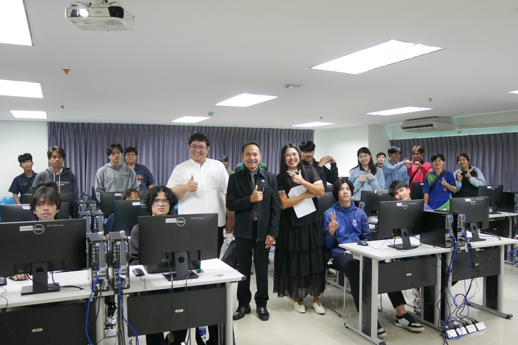 โครงการอบรมเชิงปฏิบัติการพัฒนาทักษะความรู้ด้านเทคโนโลยีดิจิทัล เรื่อง Canva for All - สร้างสรรค์งานออกแบบได้ทุกคน รุ่นที่ 1