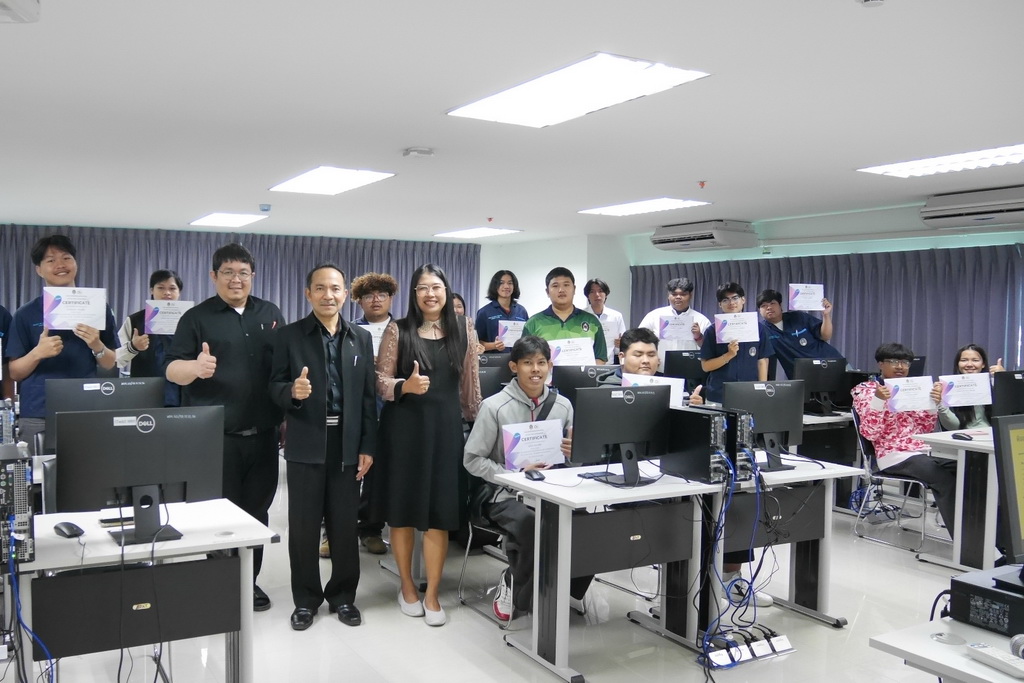 โครงการอบรมเชิงปฏิบัติการพัฒนาทักษะความรู้ด้านเทคโนโลยีดิจิทัล เรื่อง Canva for All - สร้างสรรค์งานออกแบบได้ทุกคน รุ่นที่ 2