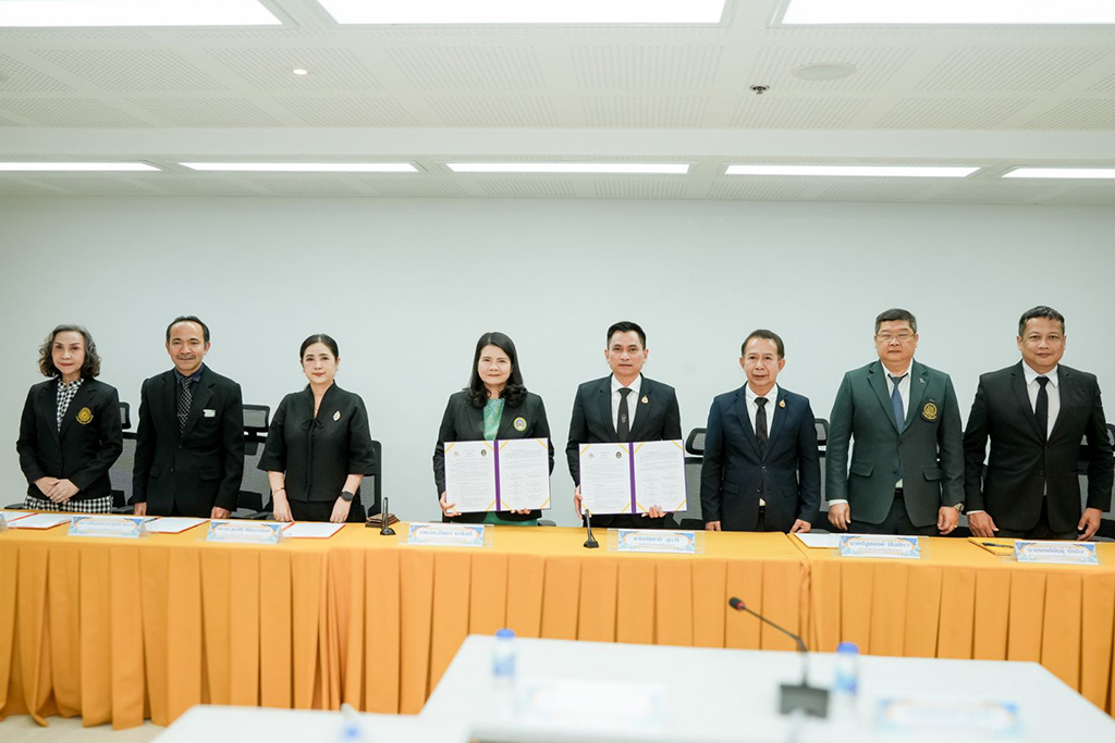 ร่วมพิธีลงนามบันทึกข้อตกลงความร่วมมือธนาคารหน่วยกิต หรือ คลังหน่วยกิต (Credit Bank)