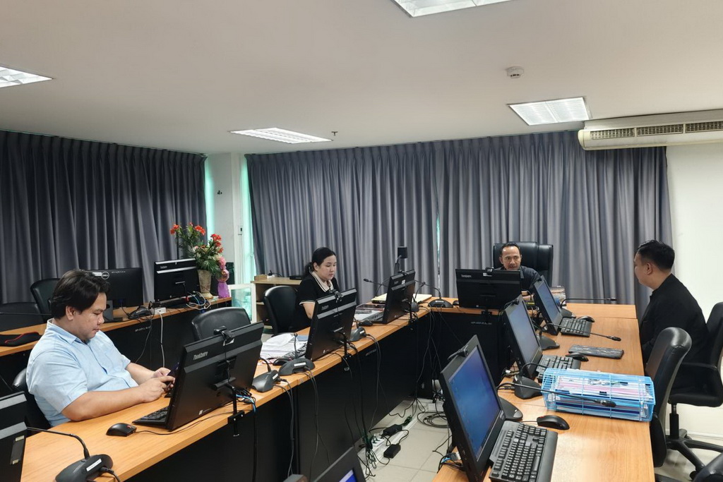 ประชุมการประเมินผลการทดลองปฏิบัติงาน สายวิชาการ รอบ 6 เดือน