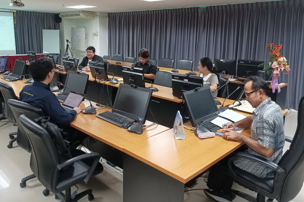 ประชุมการประเมินผลการทดลองปฏิบัติงาน สายวิชาการ รอบ 6 เดือน