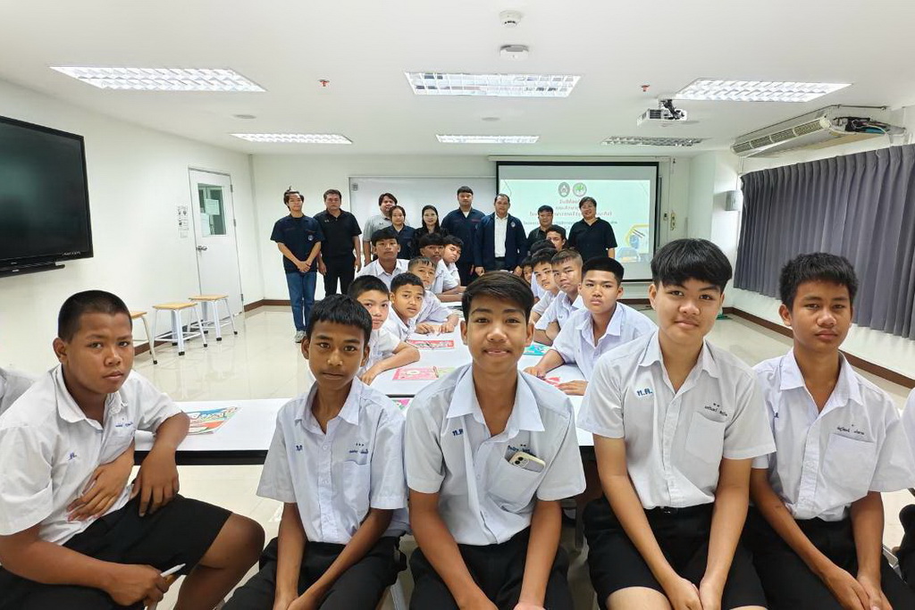 โครงการฝึกอบรมปฏิบัติการจุดประกายการเรียนรู้งานช่างและเทคโนโลยีวิศวกรรม  ให้กับนักเรียนและคุณครูโรงเรียนเทศบาลตาคลี (ขุนตาคลีคณะกิจ)